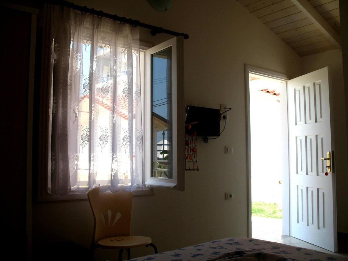 Vela E Bardhe Villa Dhërmi Екстериор снимка
